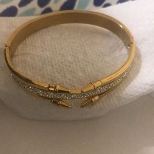 Diamonds bangle coated with 18k gold